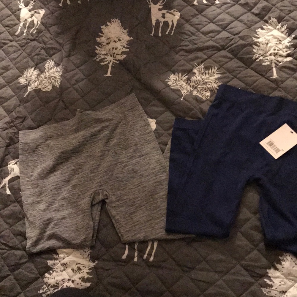 Covergirl brand Capri leggings xs and small